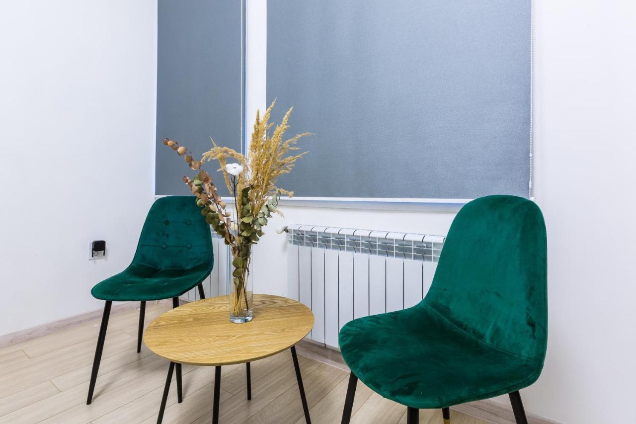 Vodna White Apartment リヴィウ エクステリア 写真