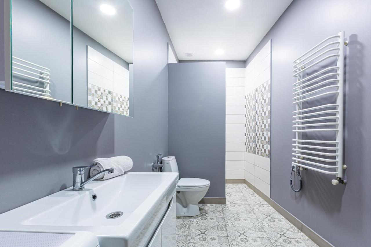 Vodna White Apartment リヴィウ エクステリア 写真