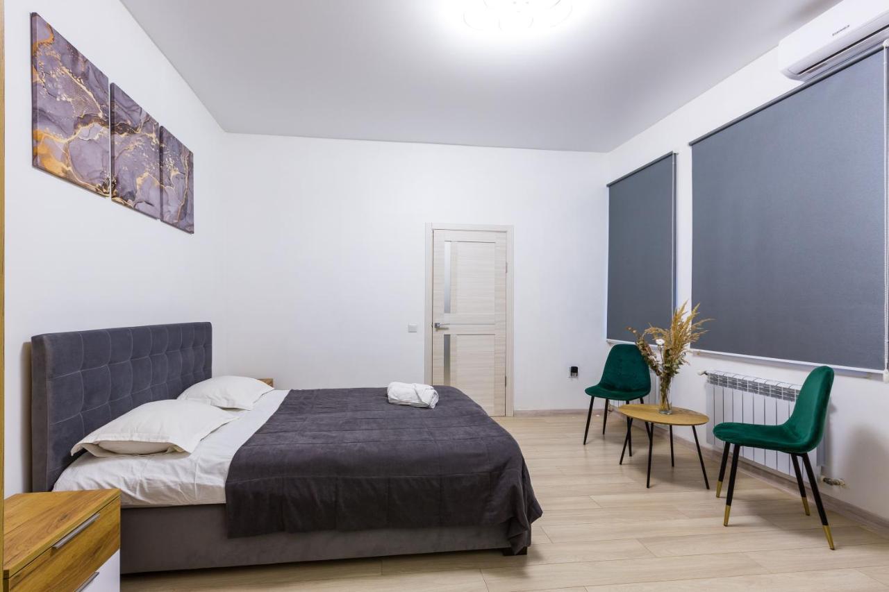 Vodna White Apartment リヴィウ エクステリア 写真